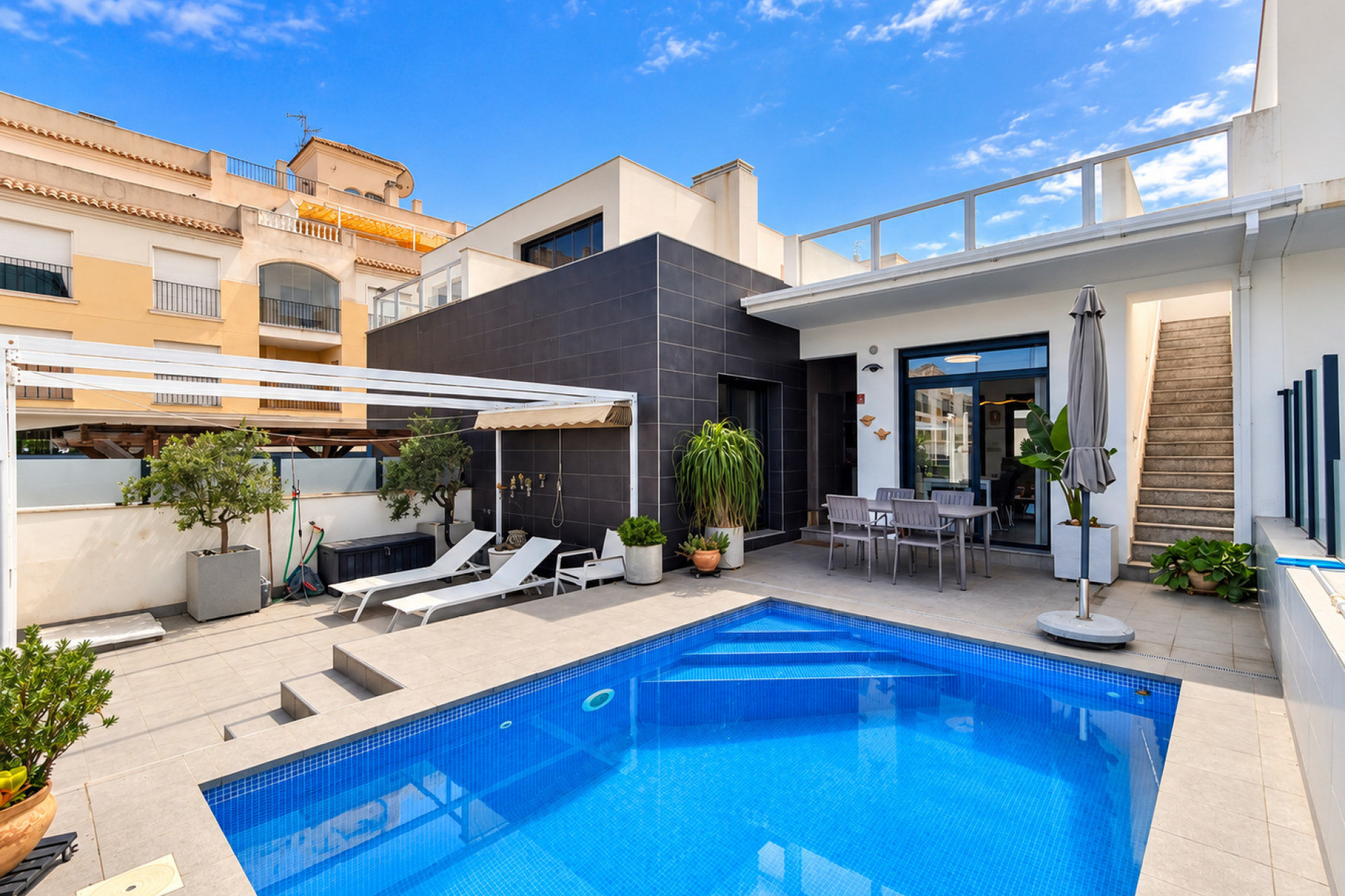 Resale - Villa -
Formentera del Segura - Costa Blanca