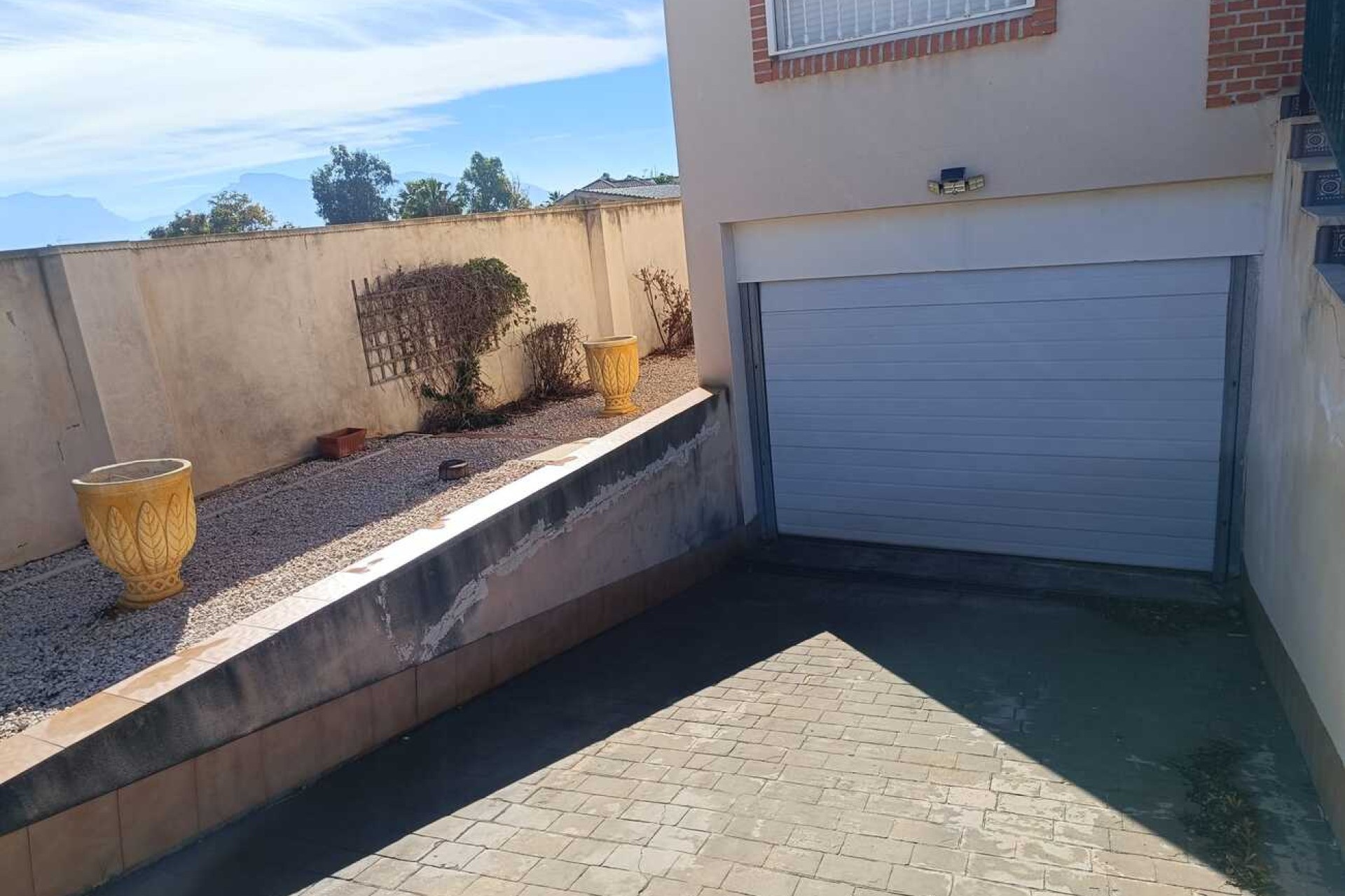 Resale - Villa -
Fortuna - El Reloj