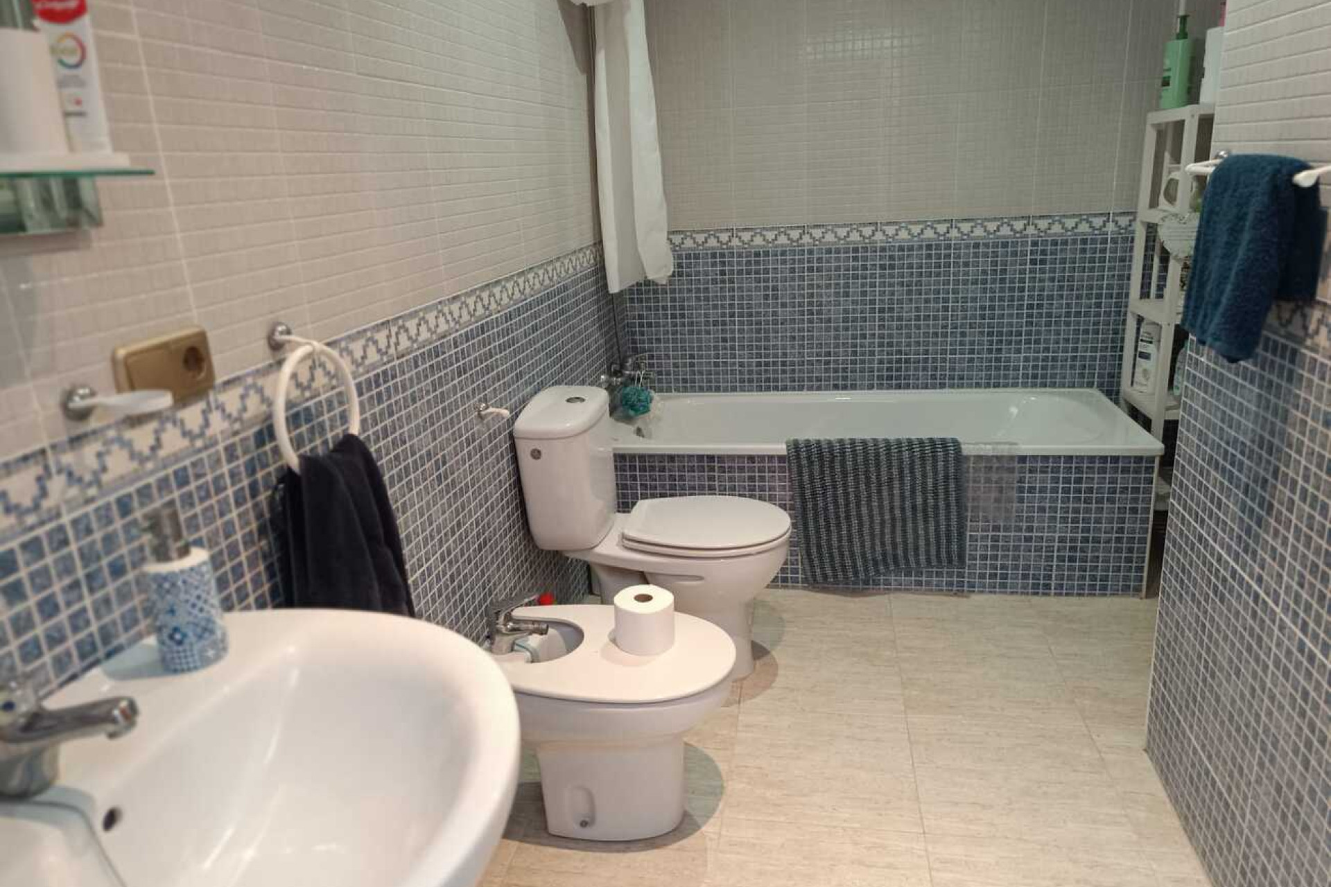 Resale - Villa -
Fortuna - El Reloj