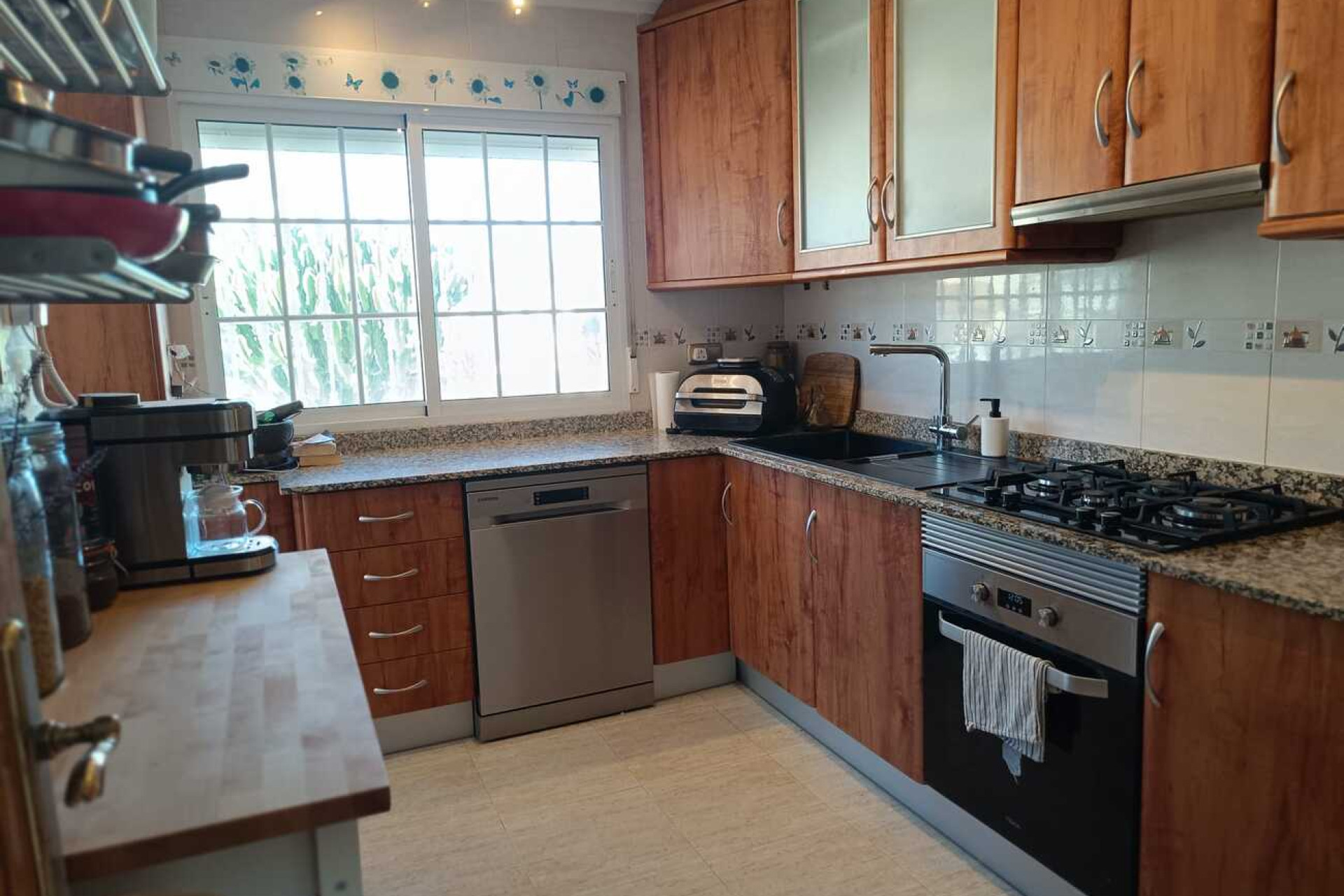 Resale - Villa -
Fortuna - El Reloj