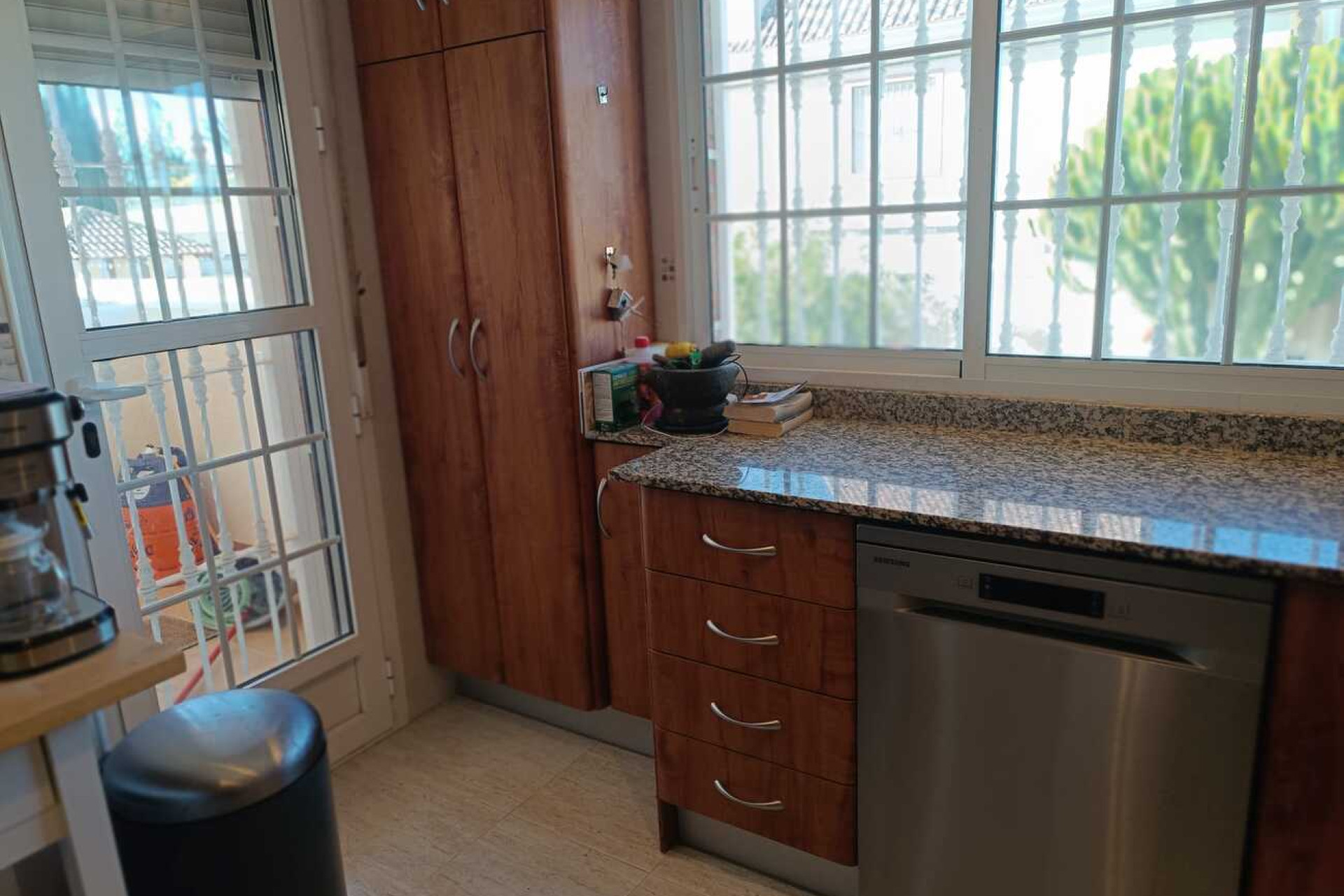 Resale - Villa -
Fortuna - El Reloj