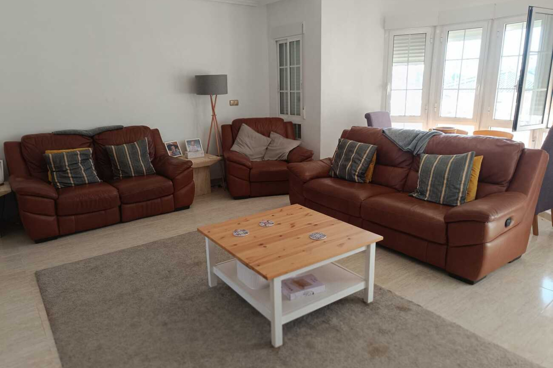 Resale - Villa -
Fortuna - El Reloj