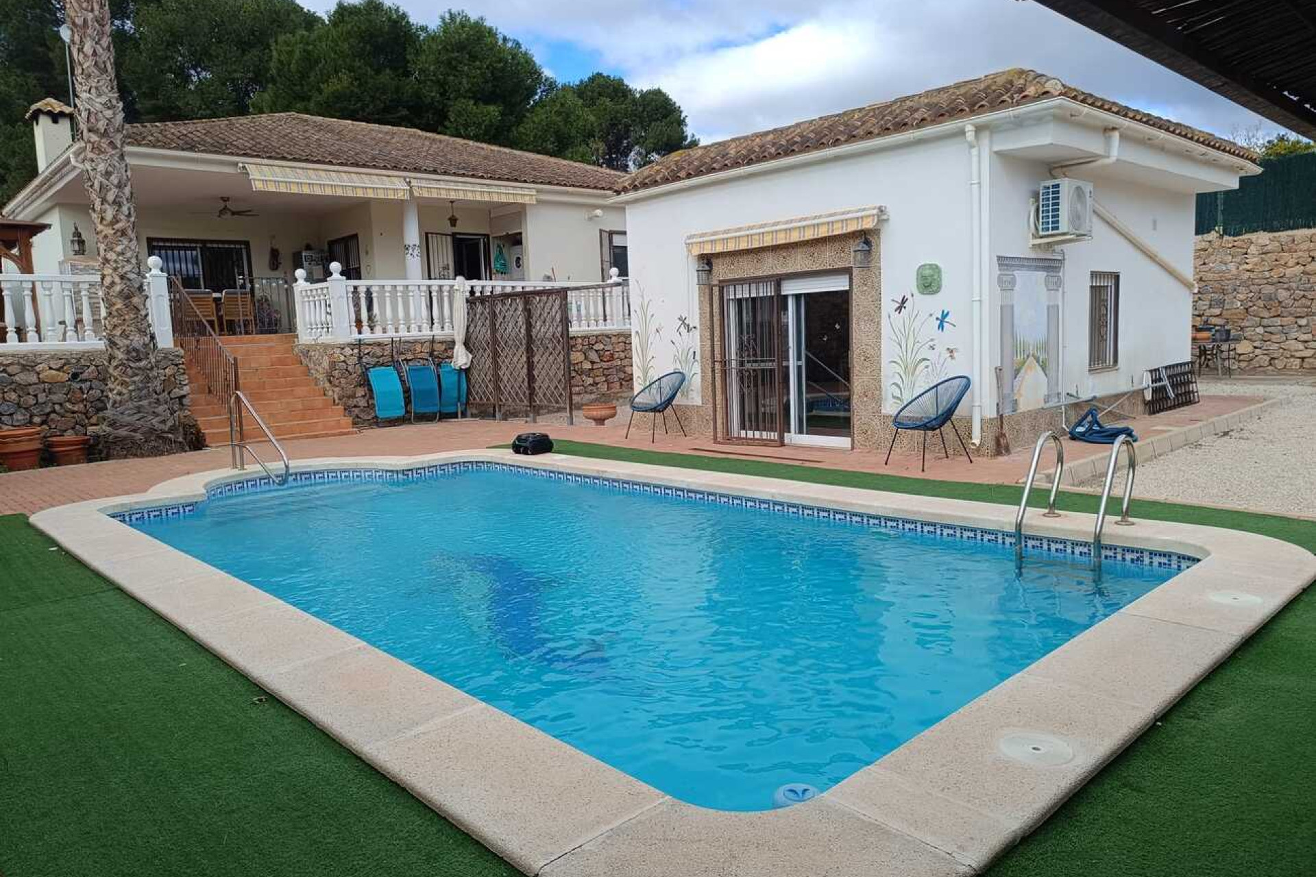 Resale - Villa -
Fortuna - El Reloj