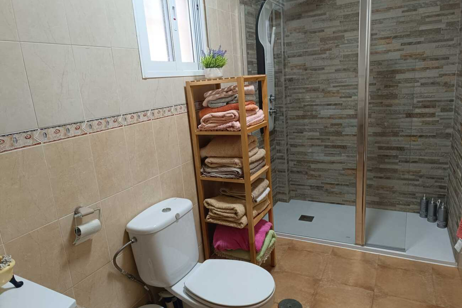 Resale - Villa -
Fortuna - El Reloj