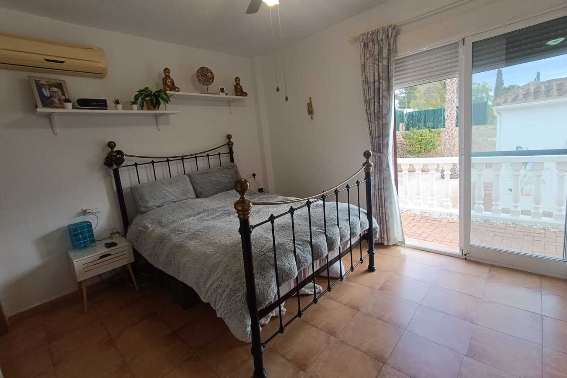 Resale - Villa -
Fortuna - El Reloj