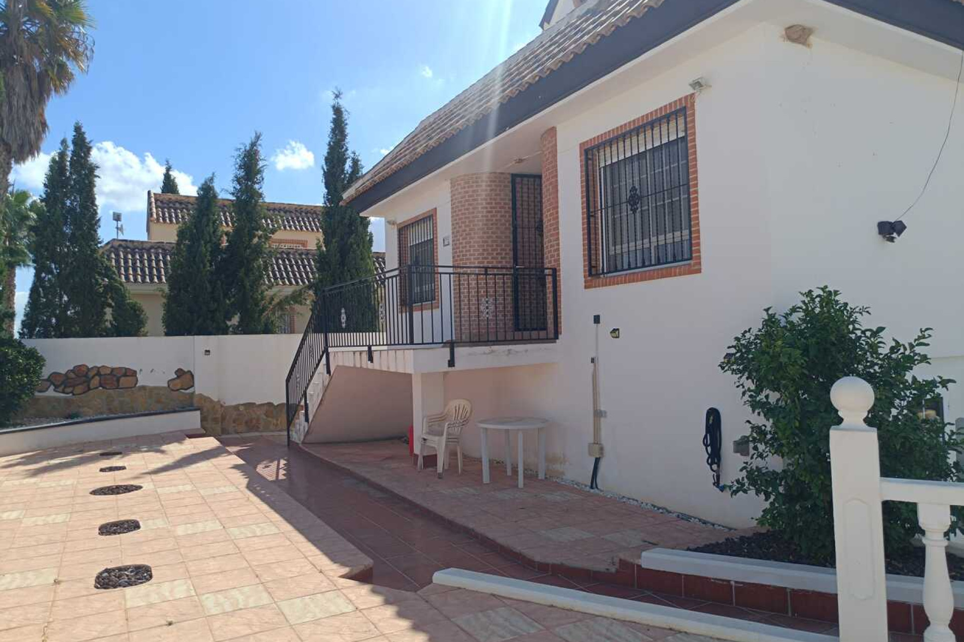 Resale - Villa -
Fortuna - El Reloj