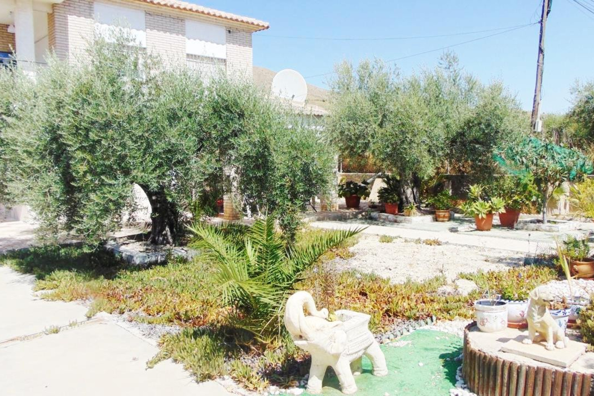 Resale - Villa -
Fortuna - FORTUNA