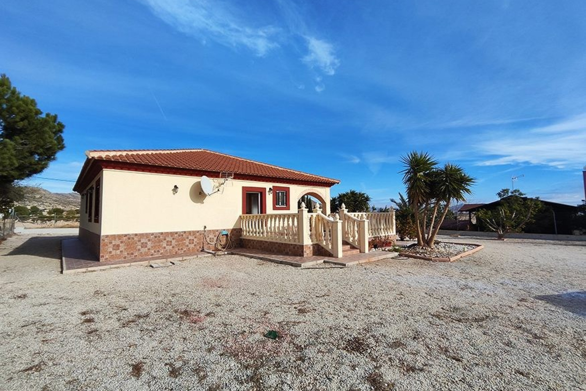 Resale - Villa -
Fortuna - FORTUNA