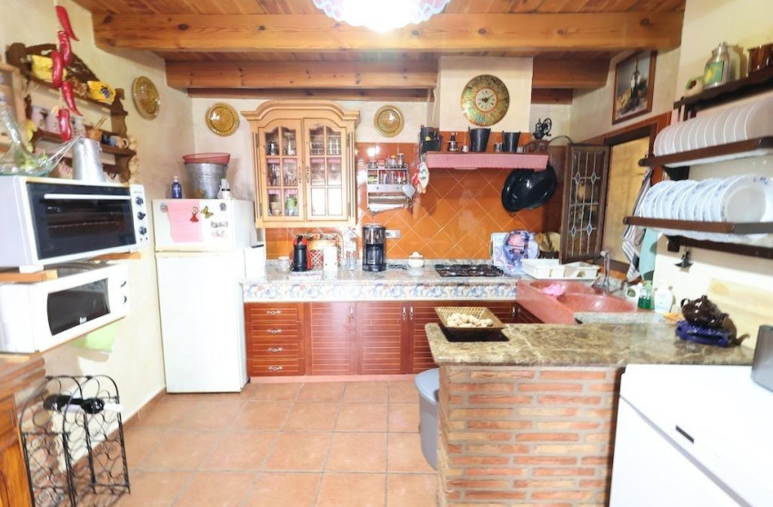 Resale - Villa -
Fortuna - Inland