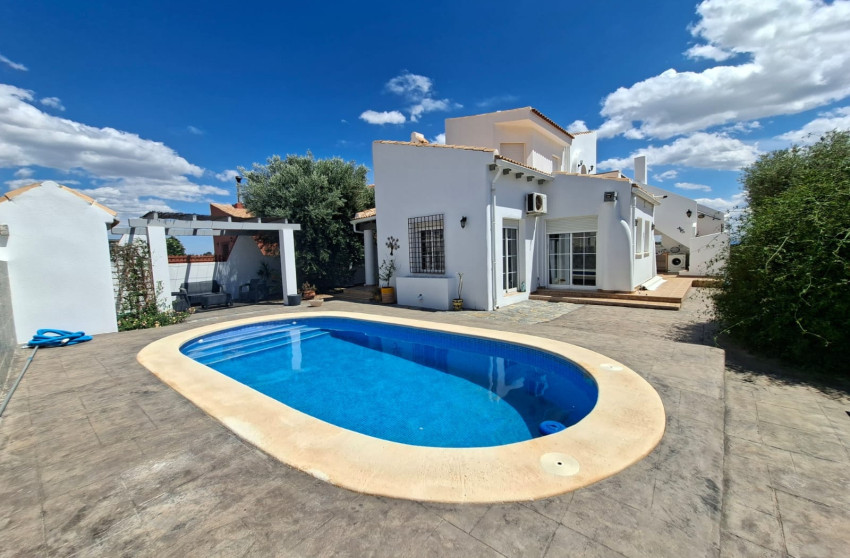 Resale - Villa -
Fortuna - Urbanizacion Las Kalendas
