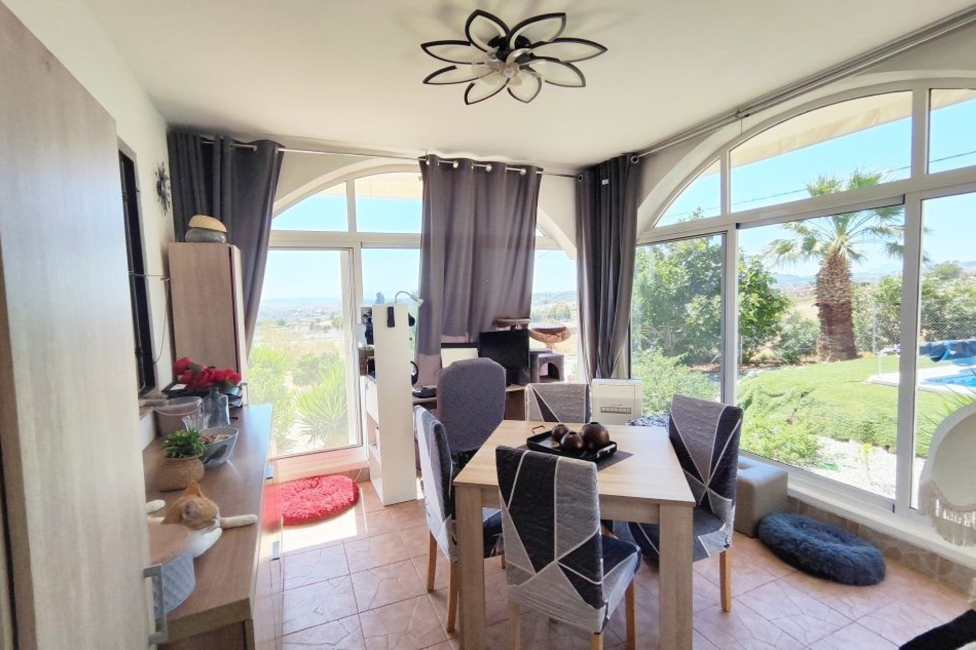 Resale - Villa -
Fortuna