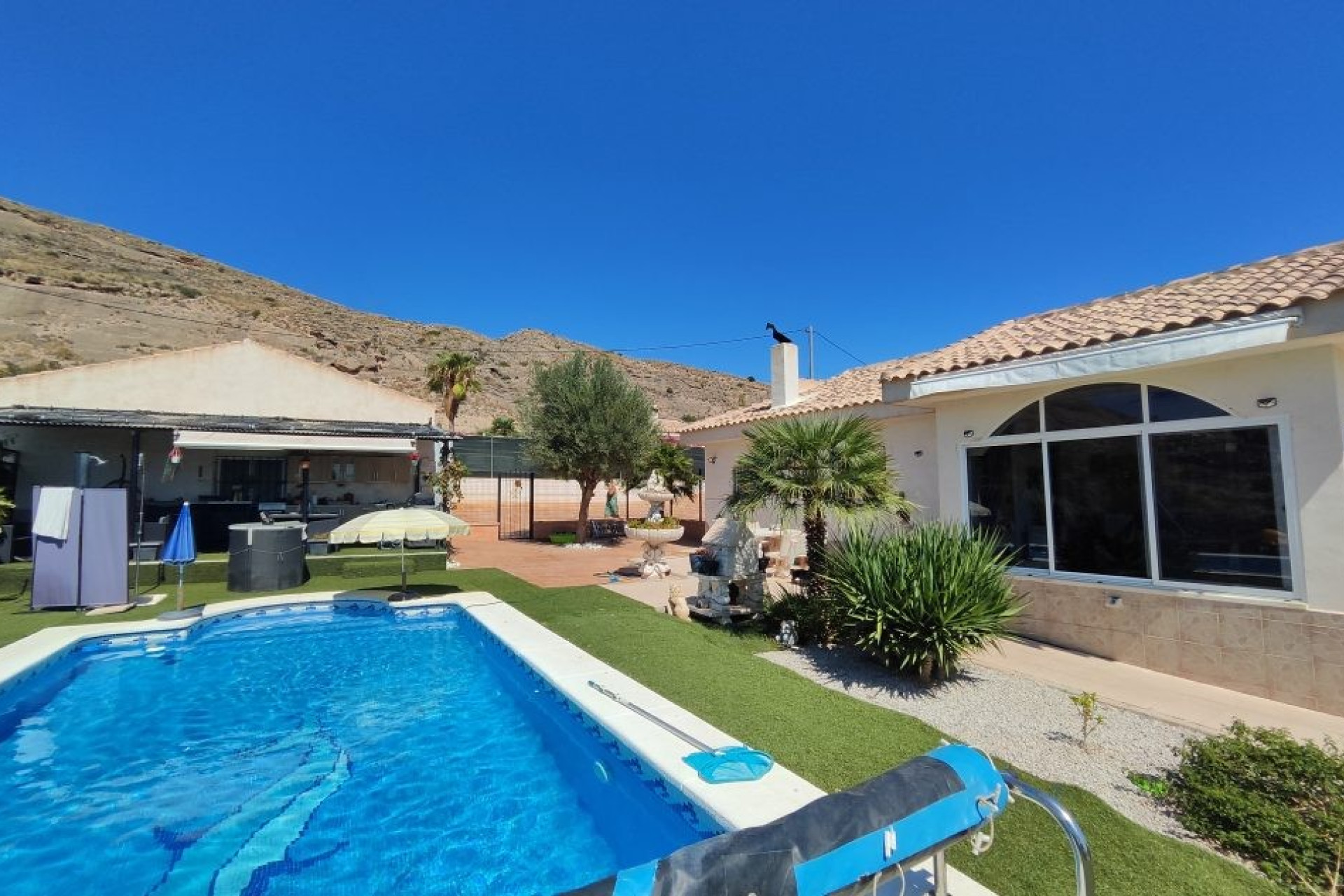 Resale - Villa -
Fortuna