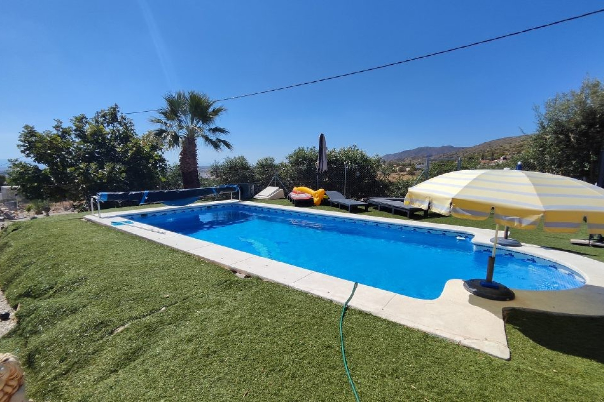 Resale - Villa -
Fortuna