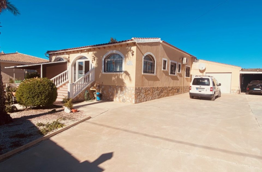 Resale - Villa -
Fortuna