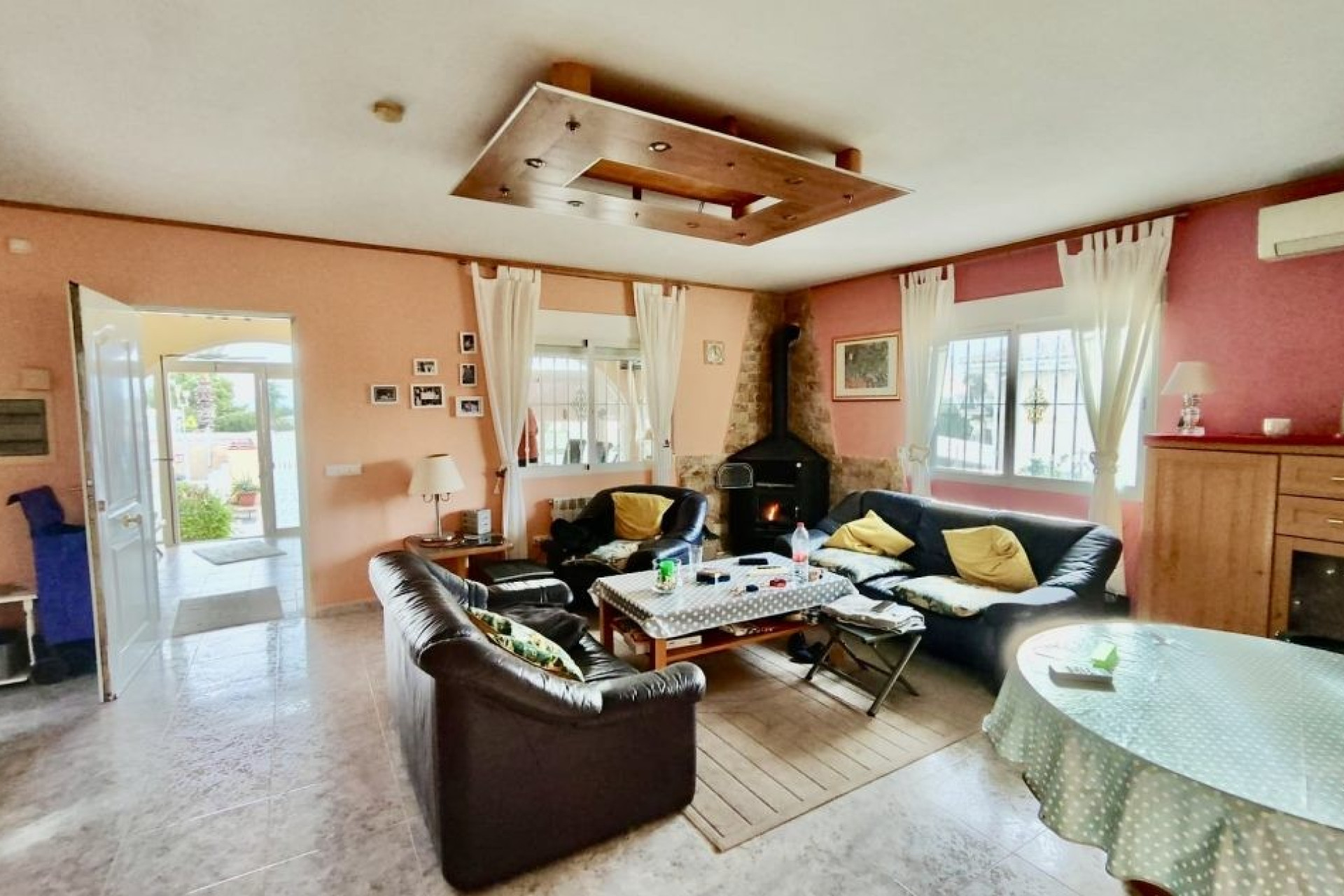 Resale - Villa -
Fortuna