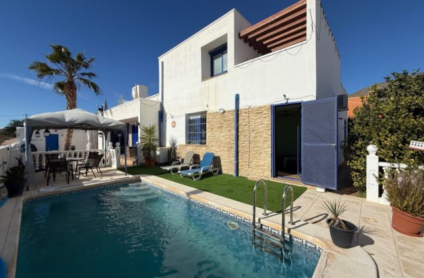 Resale - Villa -
Fortuna