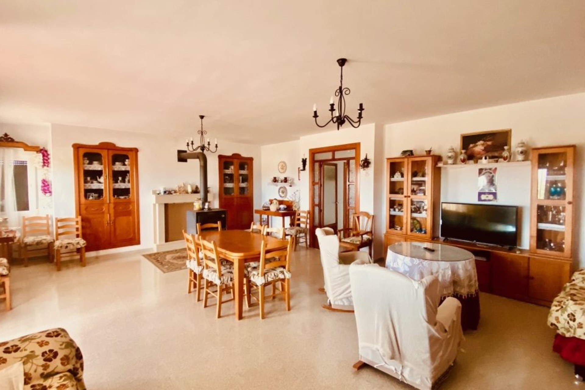 Resale - Villa -
Fortuna