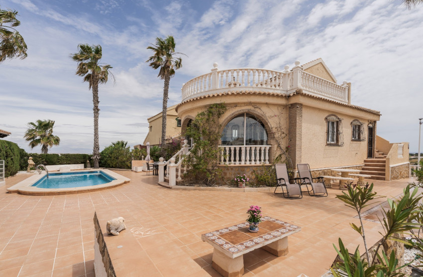 Resale - Villa -
Gran Alacant - Monte y Mar