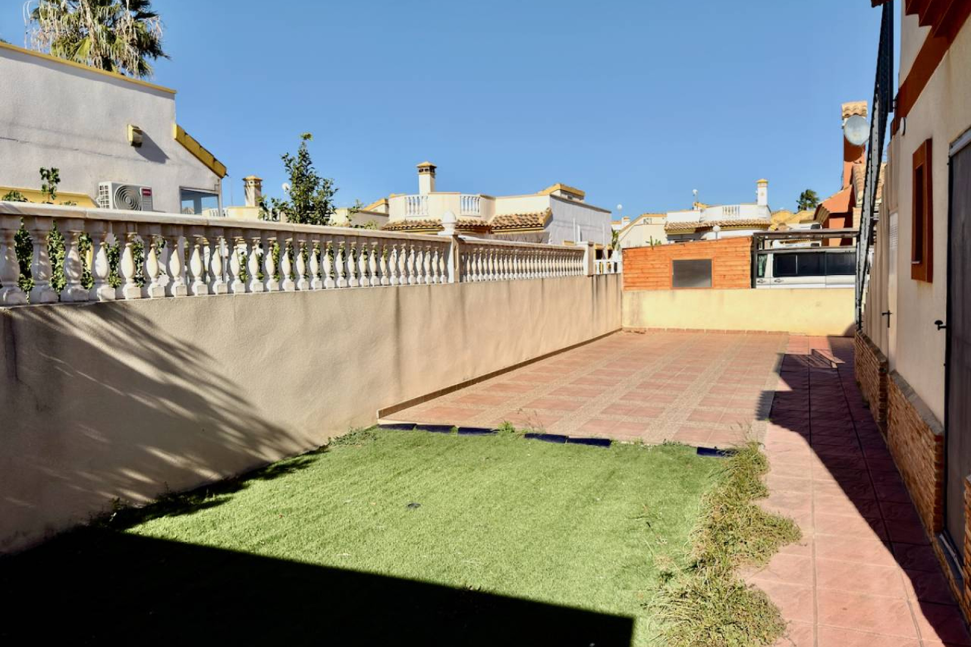 Resale - Villa -
Guardamar del Segura - El Raso
