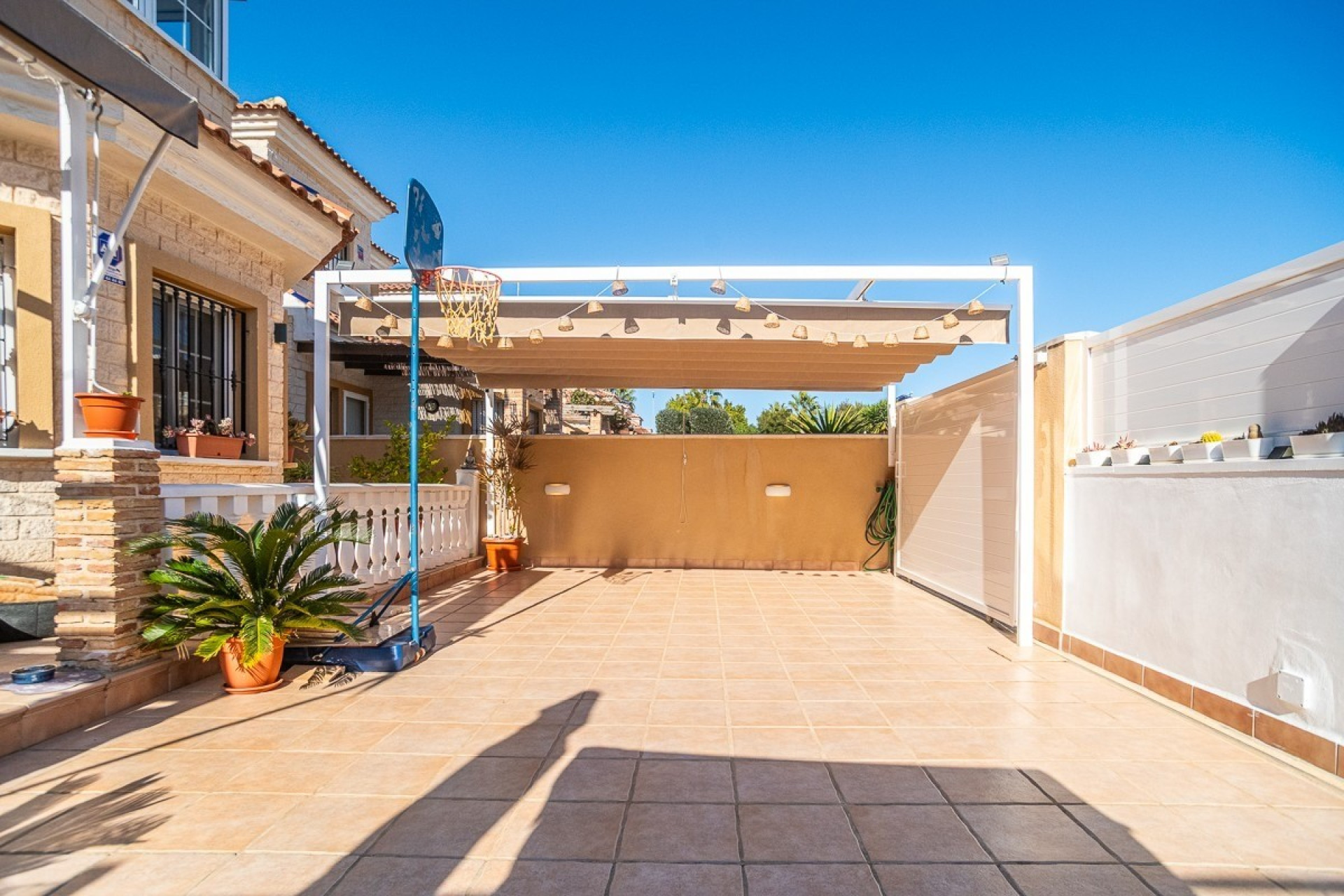 Resale - Villa -
Guardamar del Segura - Guardamar - El Raso