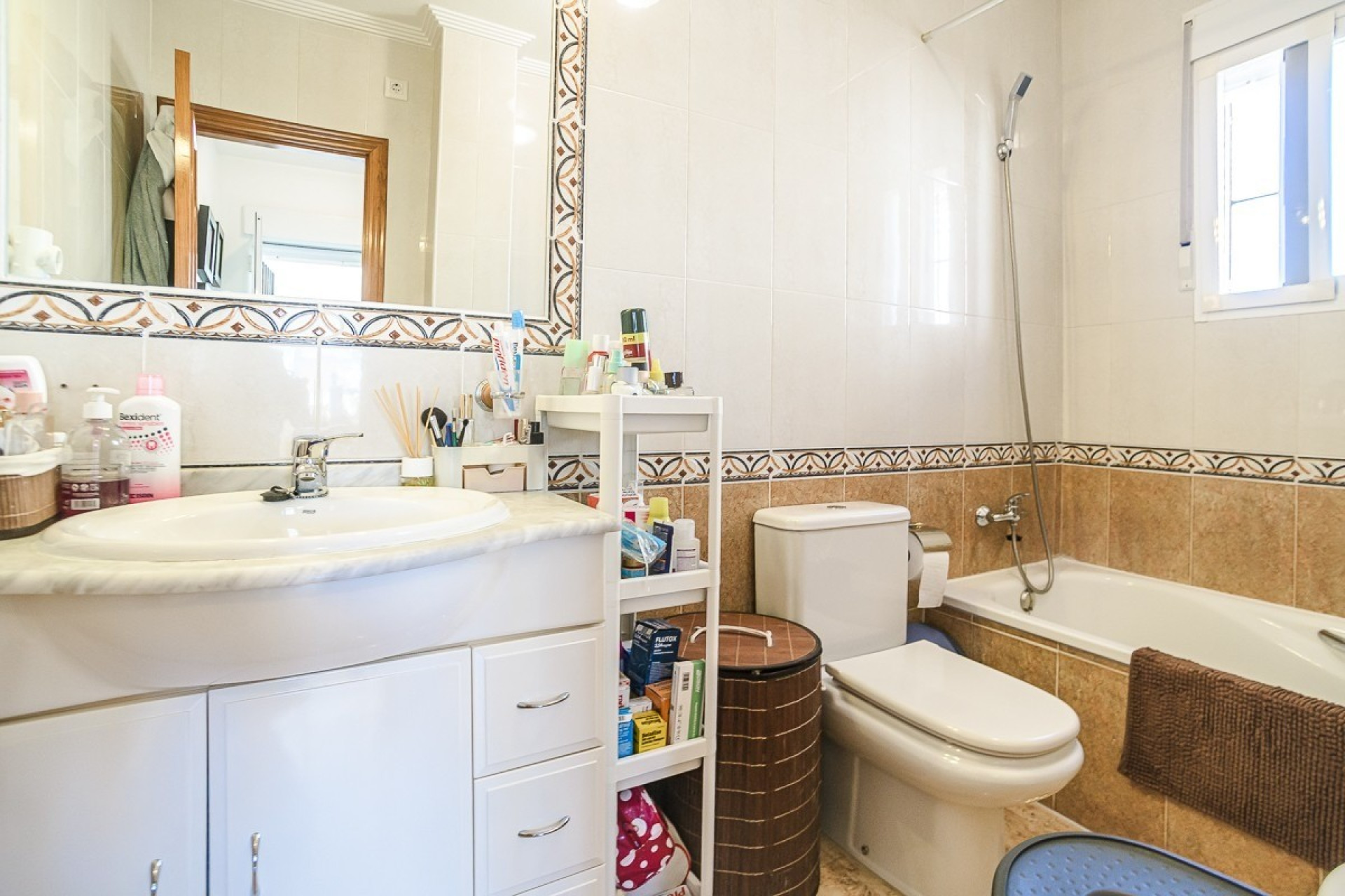 Resale - Villa -
Guardamar del Segura