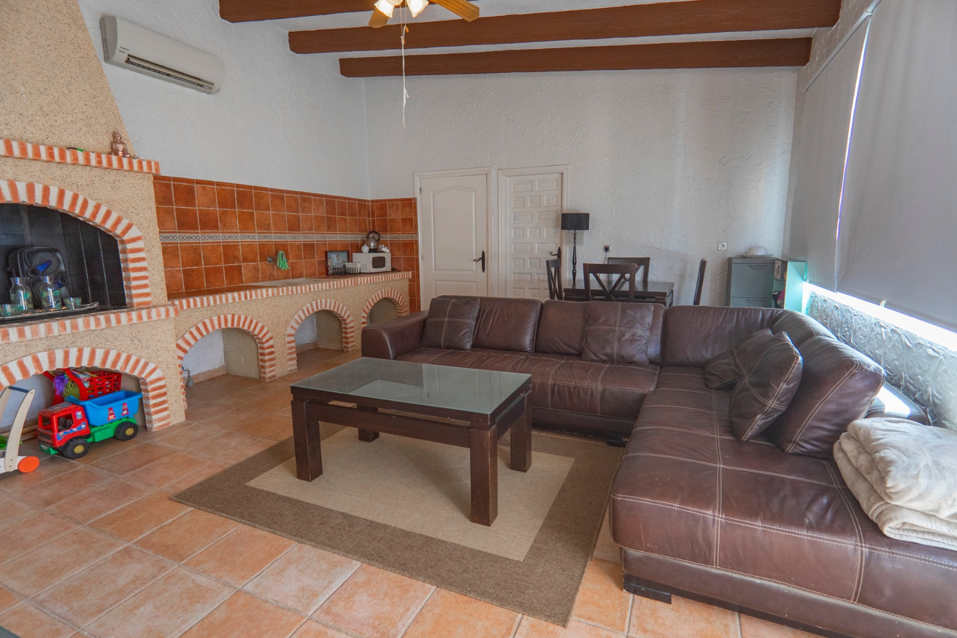 Resale - Villa -
Heredades