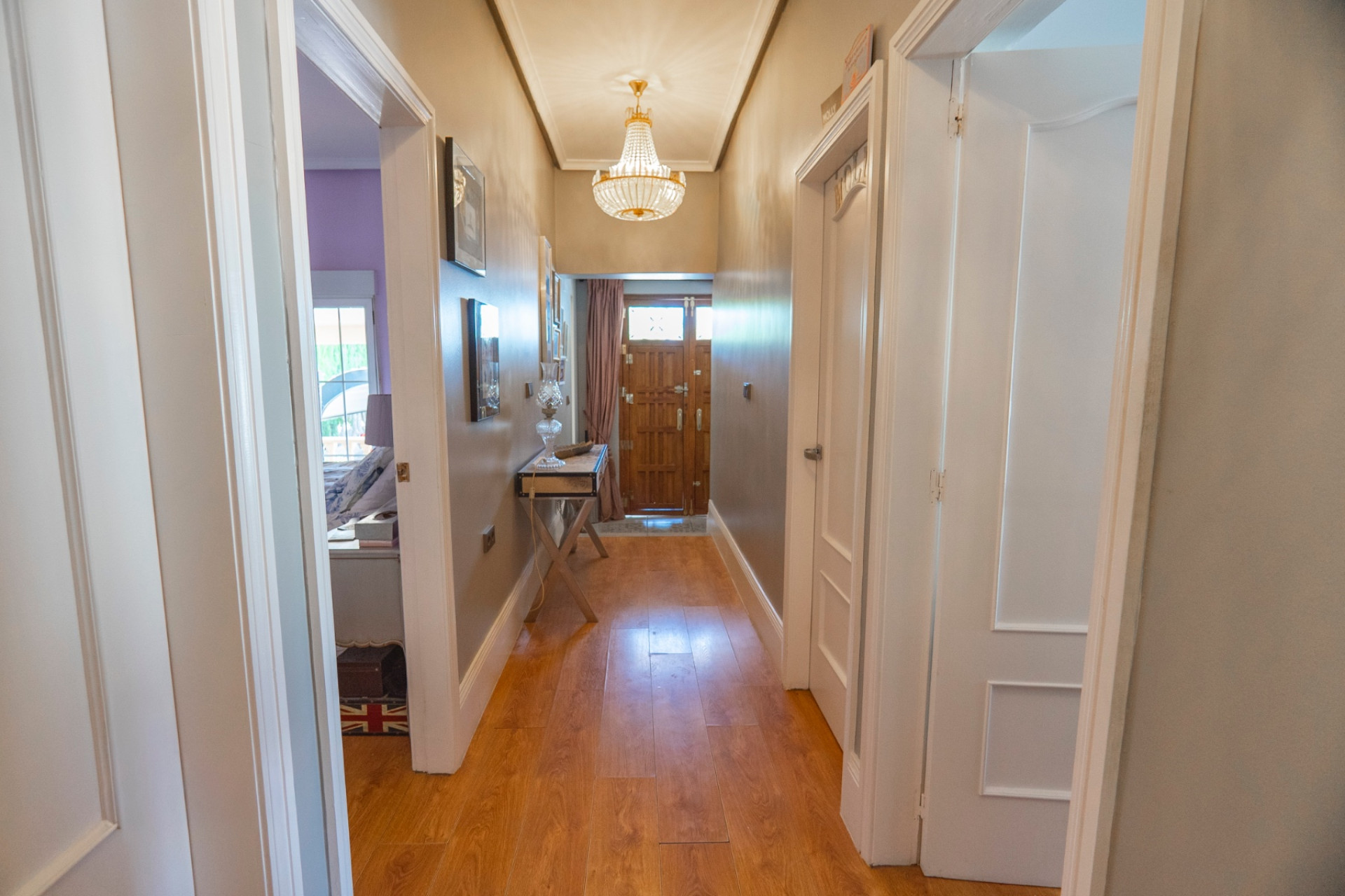 Resale - Villa -
Heredades