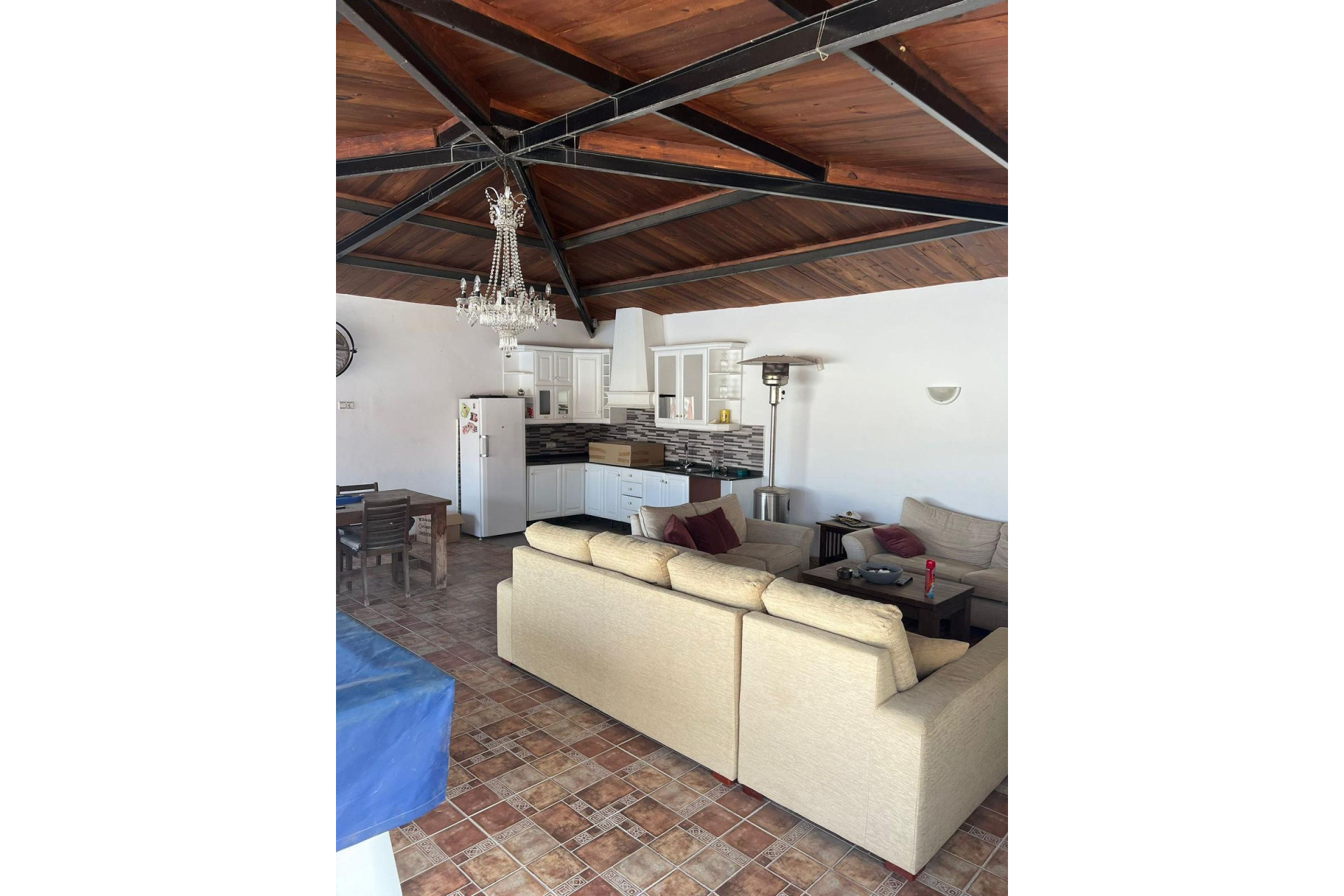 Resale - Villa -
Heredades