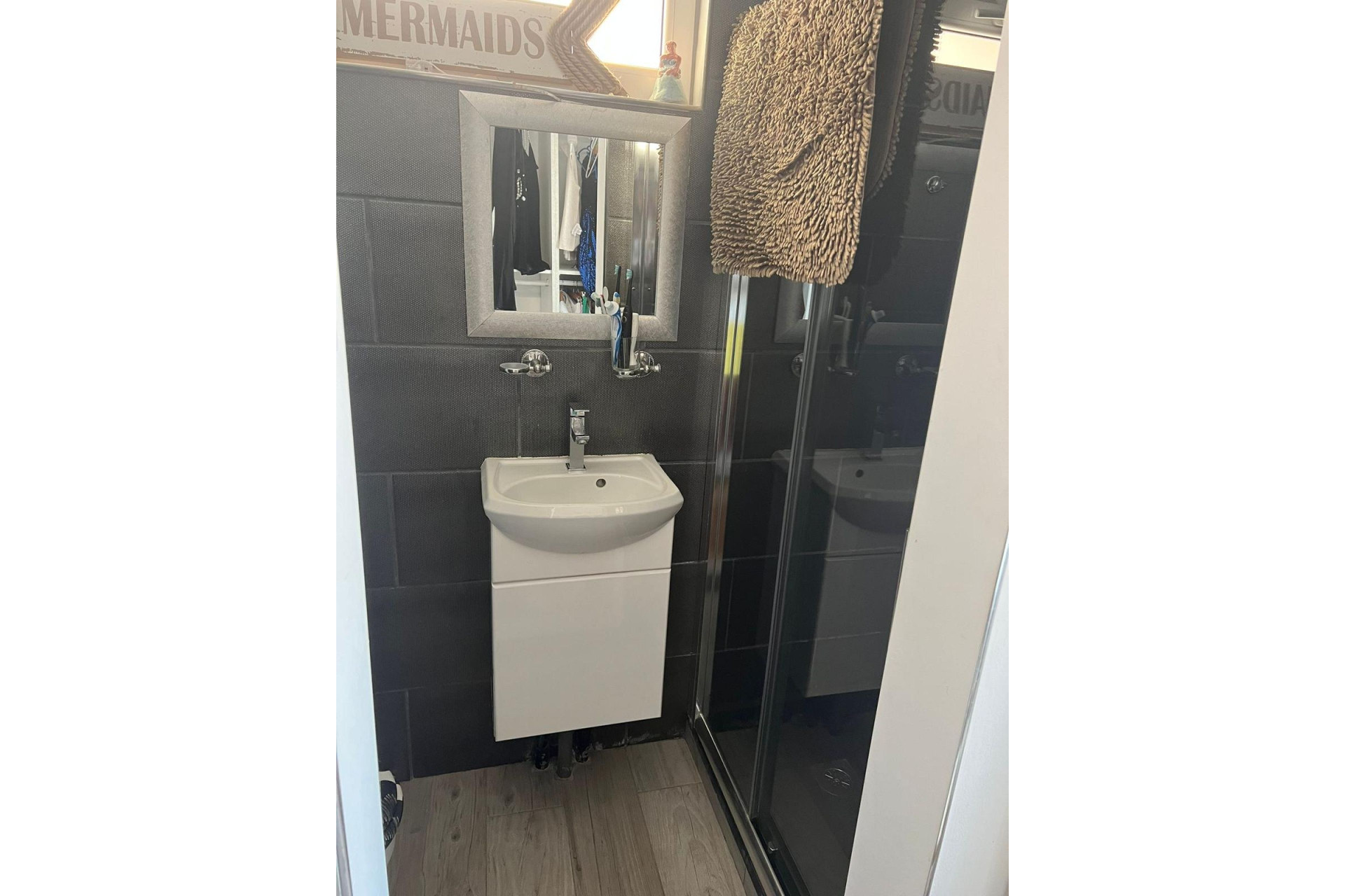 Resale - Villa -
Heredades