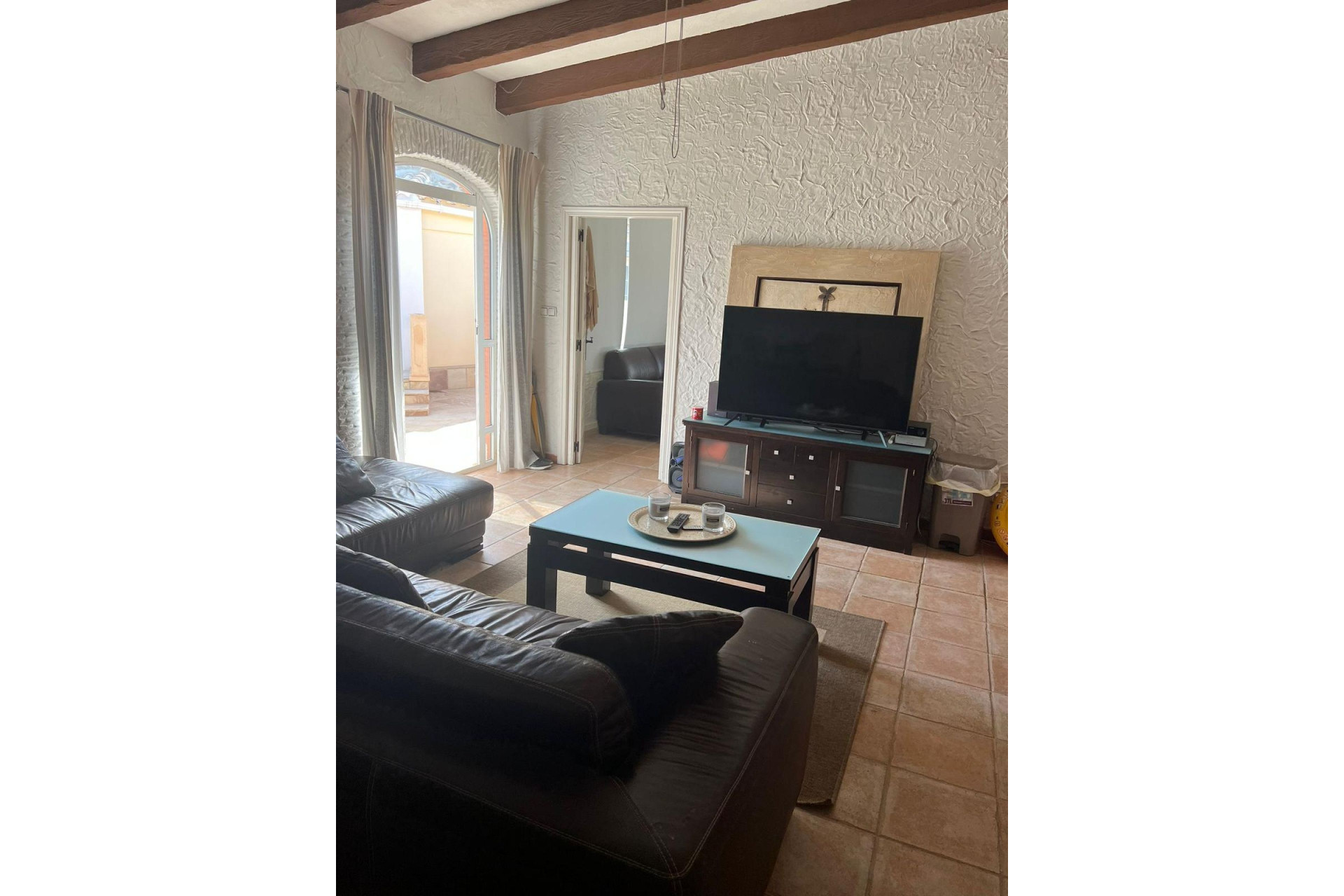 Resale - Villa -
Heredades
