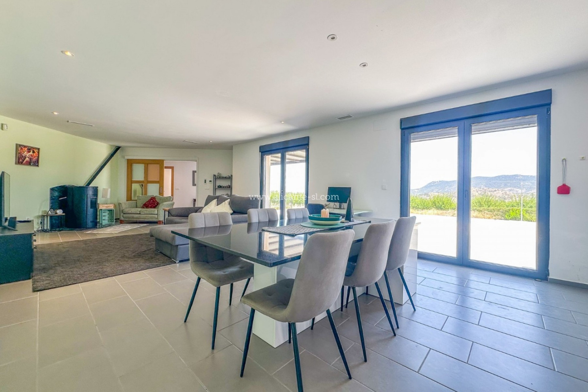 Resale - Villa -
Hondón de las Nieves - HONDON DE LAS NIEVES