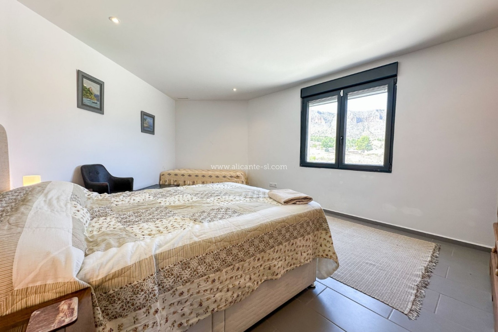 Resale - Villa -
Hondón de las Nieves - HONDON DE LAS NIEVES