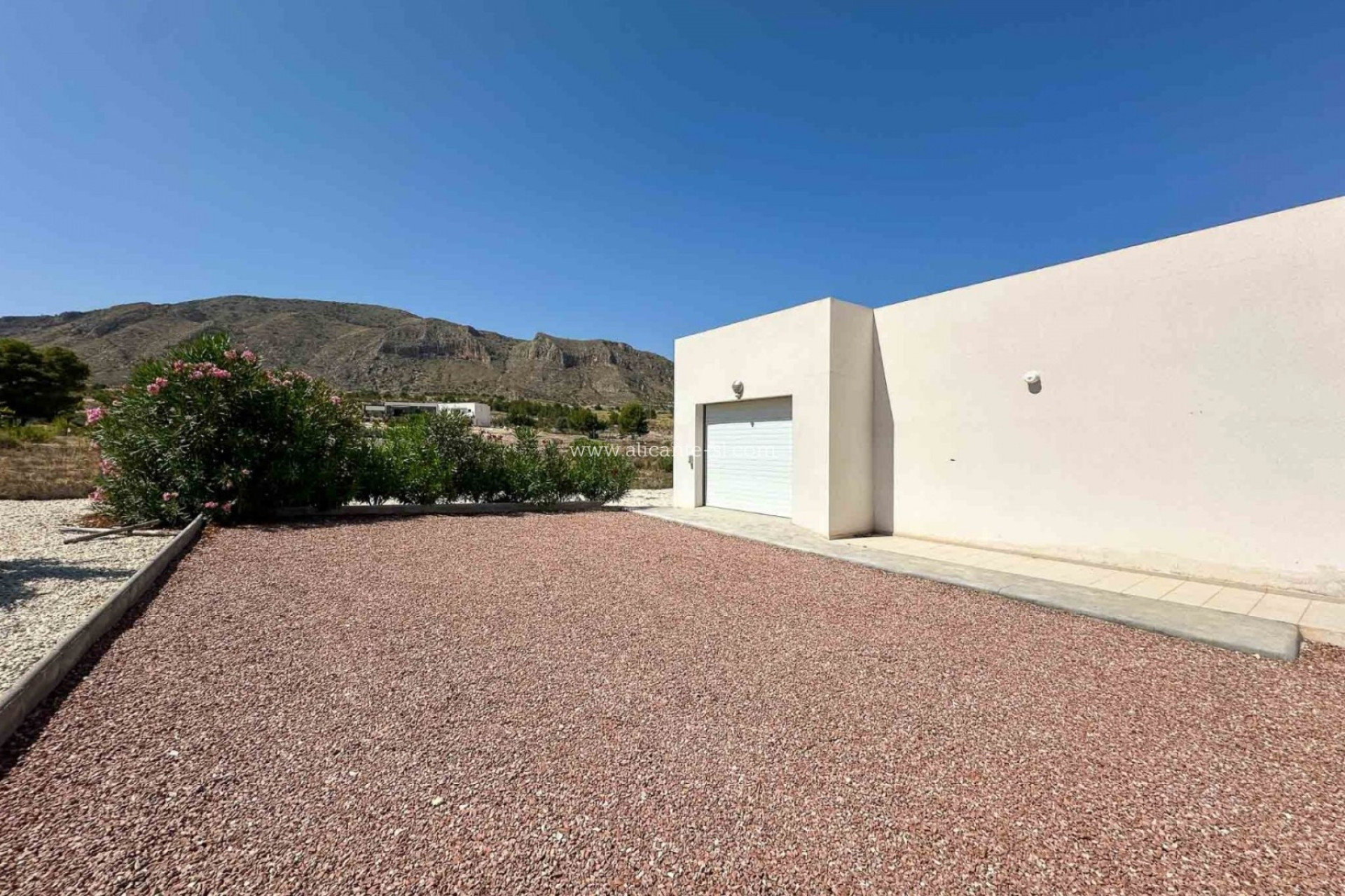 Resale - Villa -
Hondón de las Nieves - HONDON DE LAS NIEVES