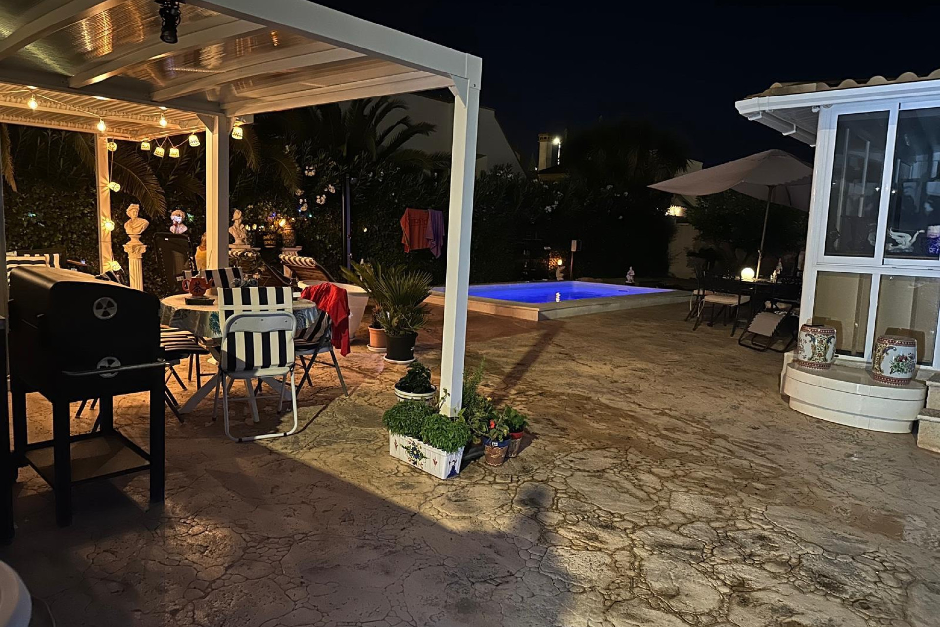 Resale - Villa -
Hondón de las Nieves - HONDON DE LAS NIEVES