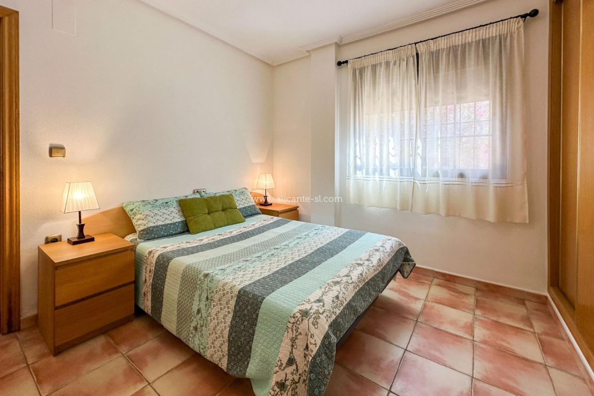 Resale - Villa -
Hondón de las Nieves - HONDON DE LAS NIEVES