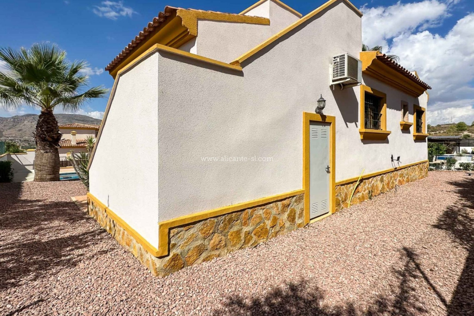 Resale - Villa -
Hondón de las Nieves - HONDON DE LAS NIEVES