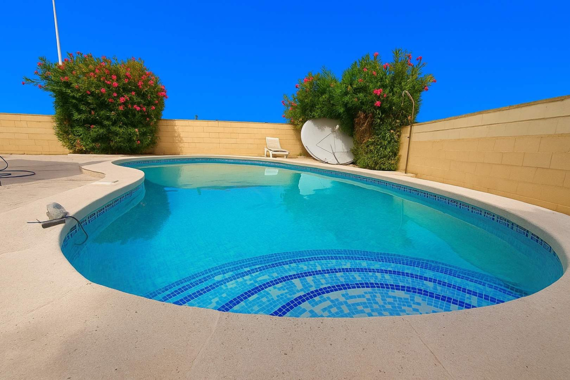 Resale - Villa -
Hondón de las Nieves - HONDON DE LAS NIEVES