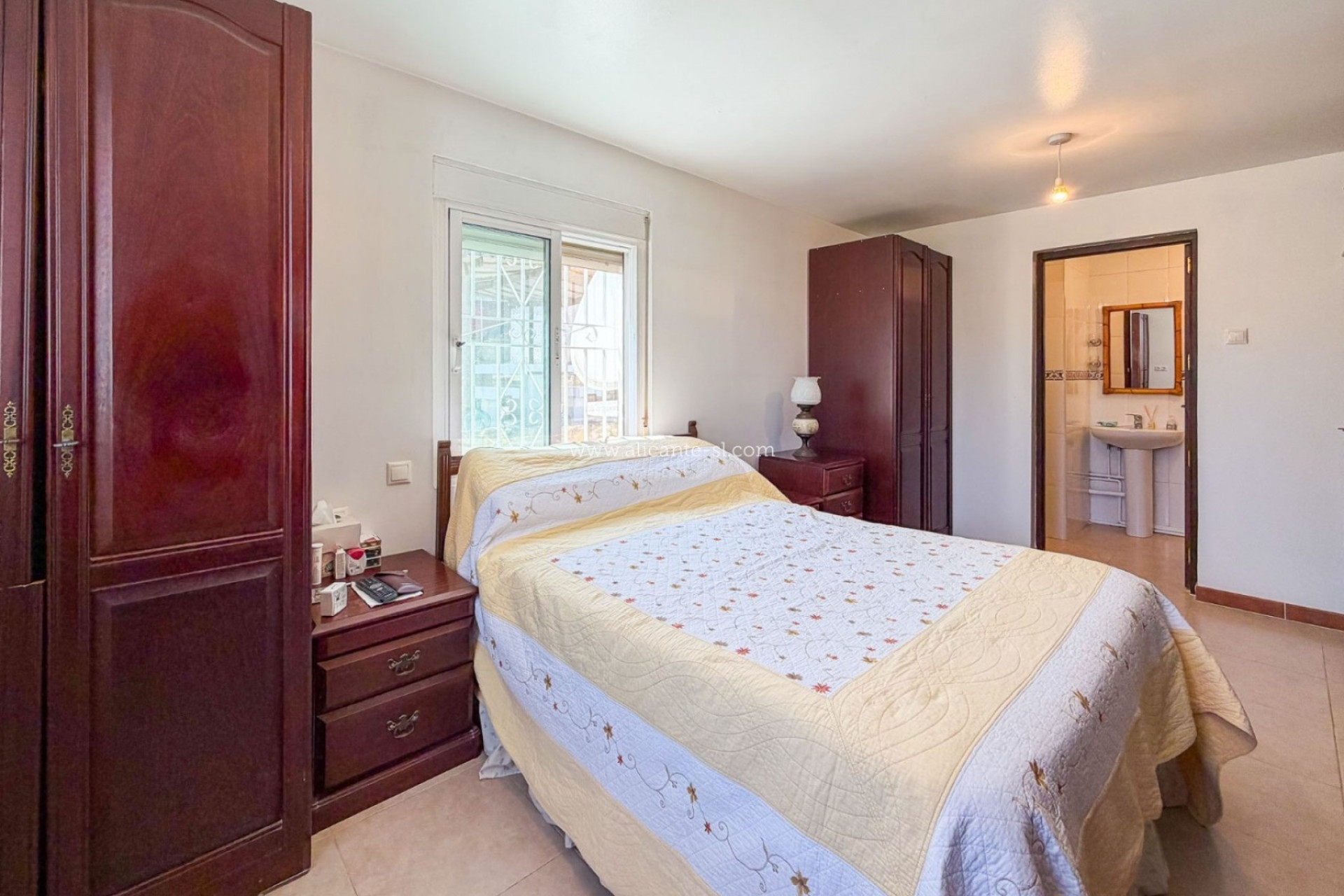 Resale - Villa -
Hondón de las Nieves - HONDON DE LAS NIEVES