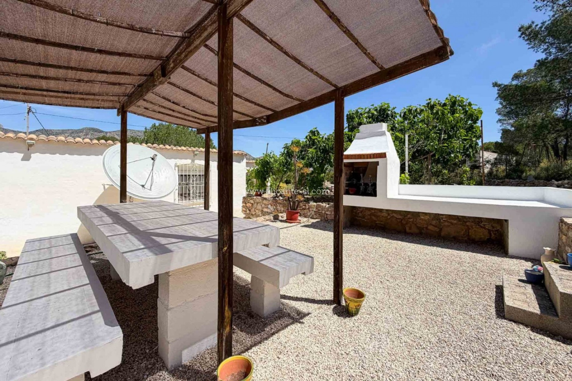 Resale - Villa -
Hondón de las Nieves - HONDON DE LAS NIEVES
