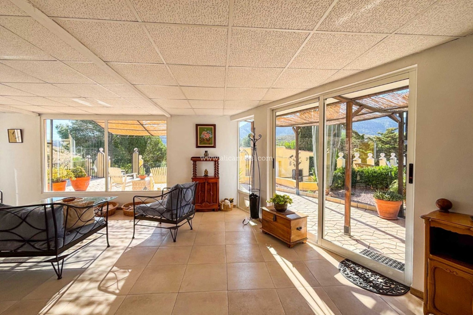 Resale - Villa -
Hondón de las Nieves - HONDON DE LAS NIEVES