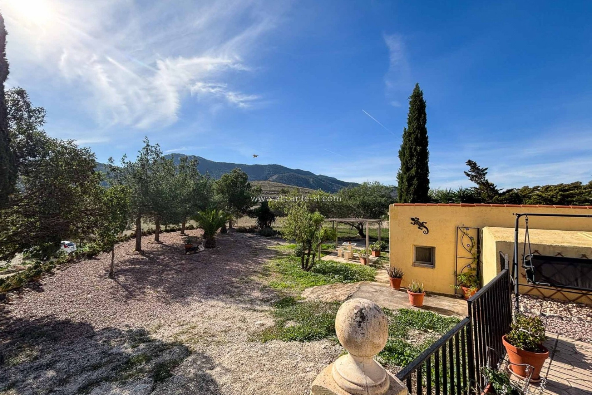 Resale - Villa -
Hondón de las Nieves - HONDON DE LAS NIEVES
