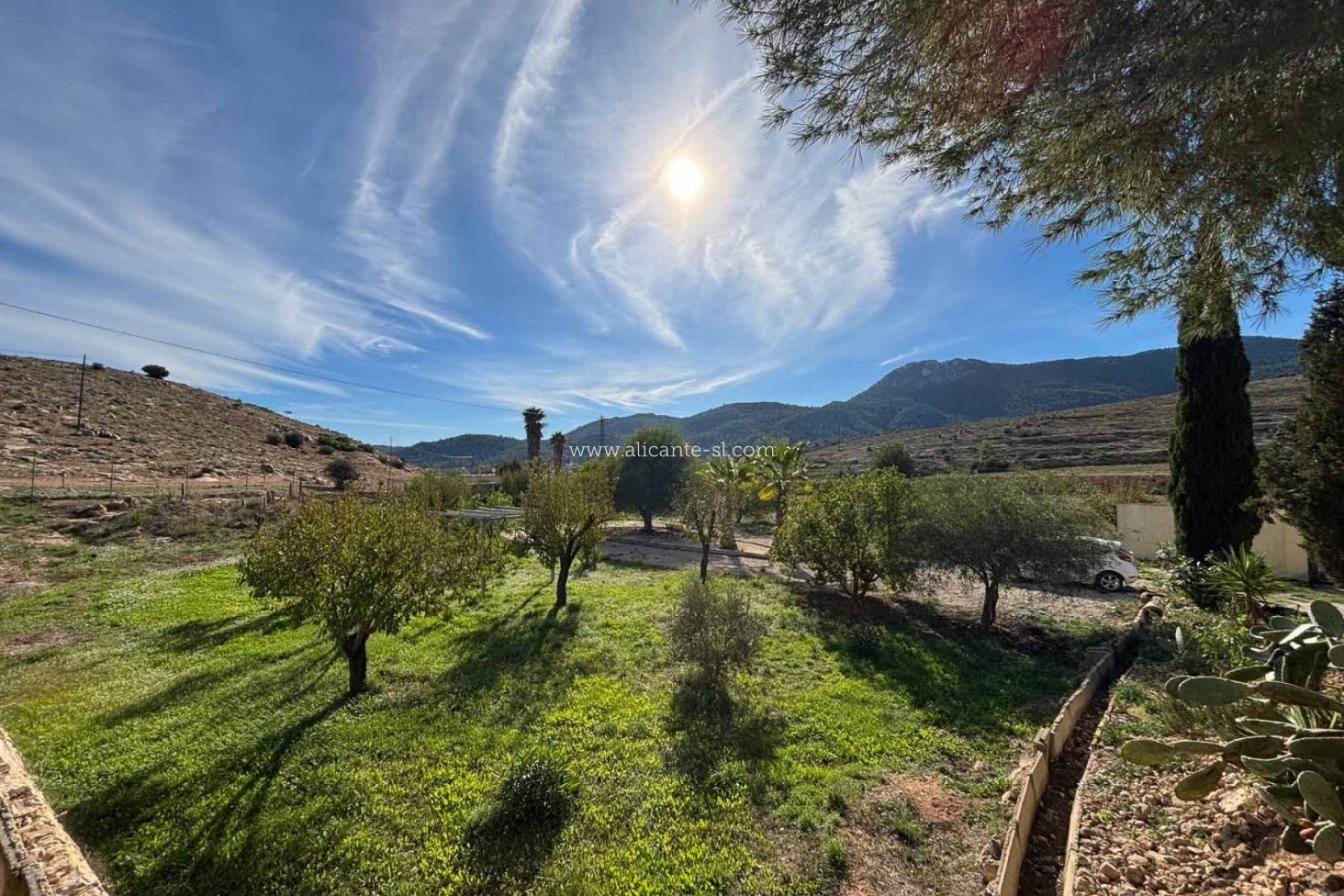 Resale - Villa -
Hondón de las Nieves - HONDON DE LAS NIEVES