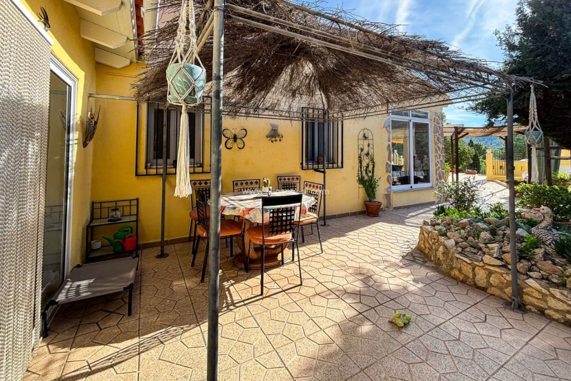 Resale - Villa -
Hondón de las Nieves - HONDON DE LAS NIEVES