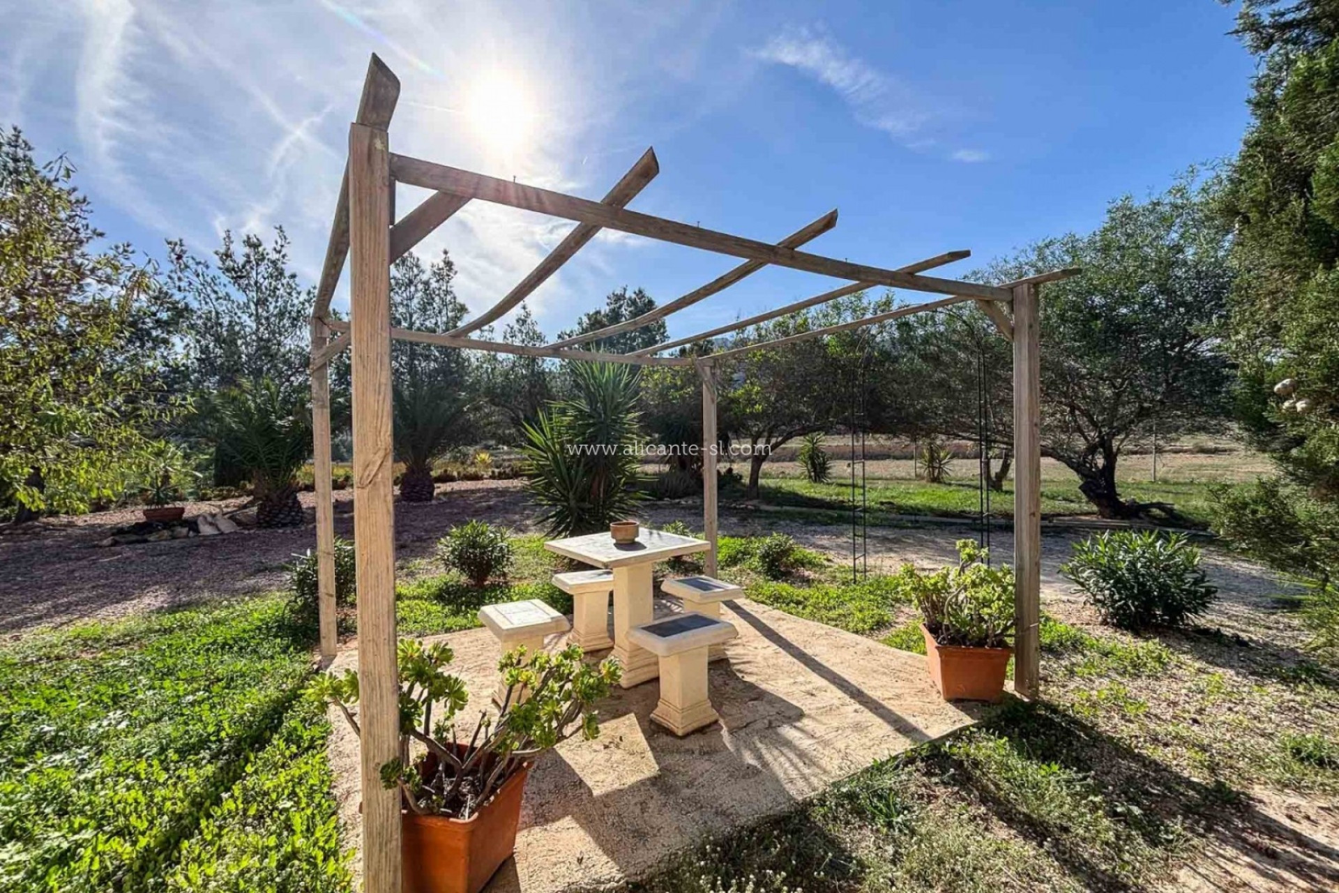 Resale - Villa -
Hondón de las Nieves - HONDON DE LAS NIEVES