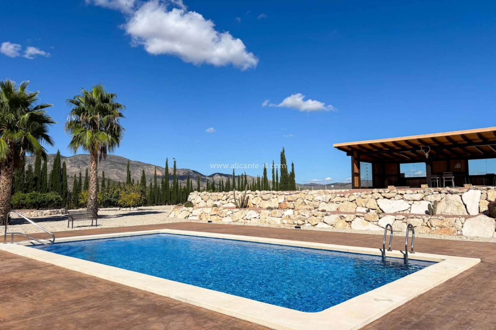 Resale - Villa -
Hondón de las Nieves - HONDON DE LAS NIEVES