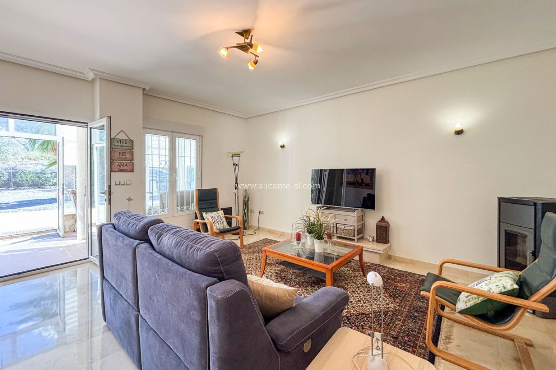 Resale - Villa -
Hondón de las Nieves - HONDON DE LAS NIEVES