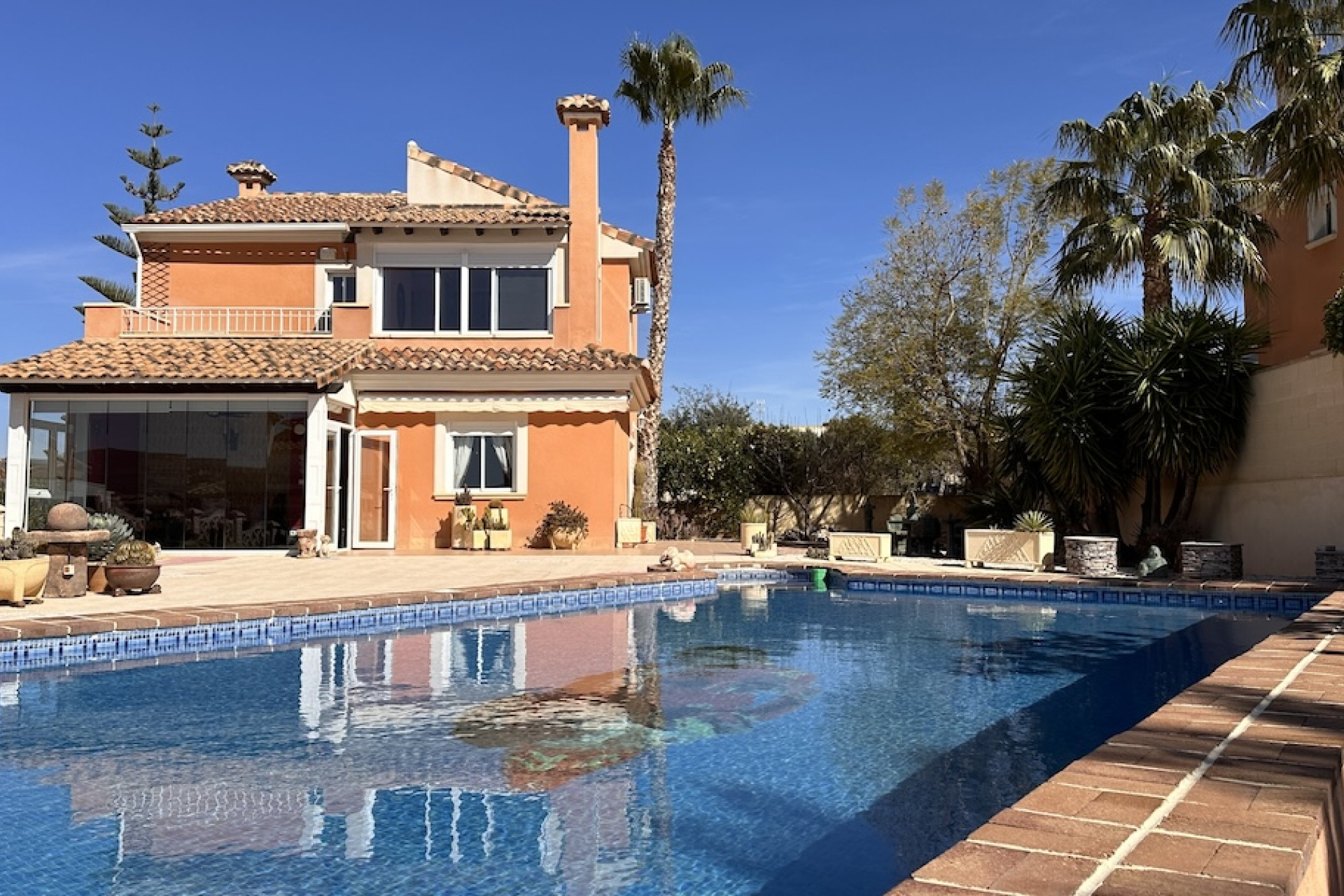 Resale - Villa -
Hondón de las Nieves - HONDON DE LAS NIEVES