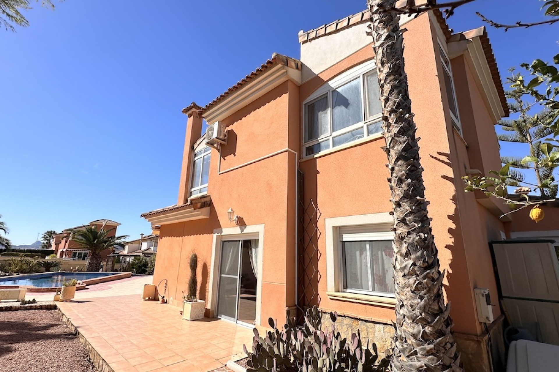 Resale - Villa -
Hondón de las Nieves - HONDON DE LAS NIEVES