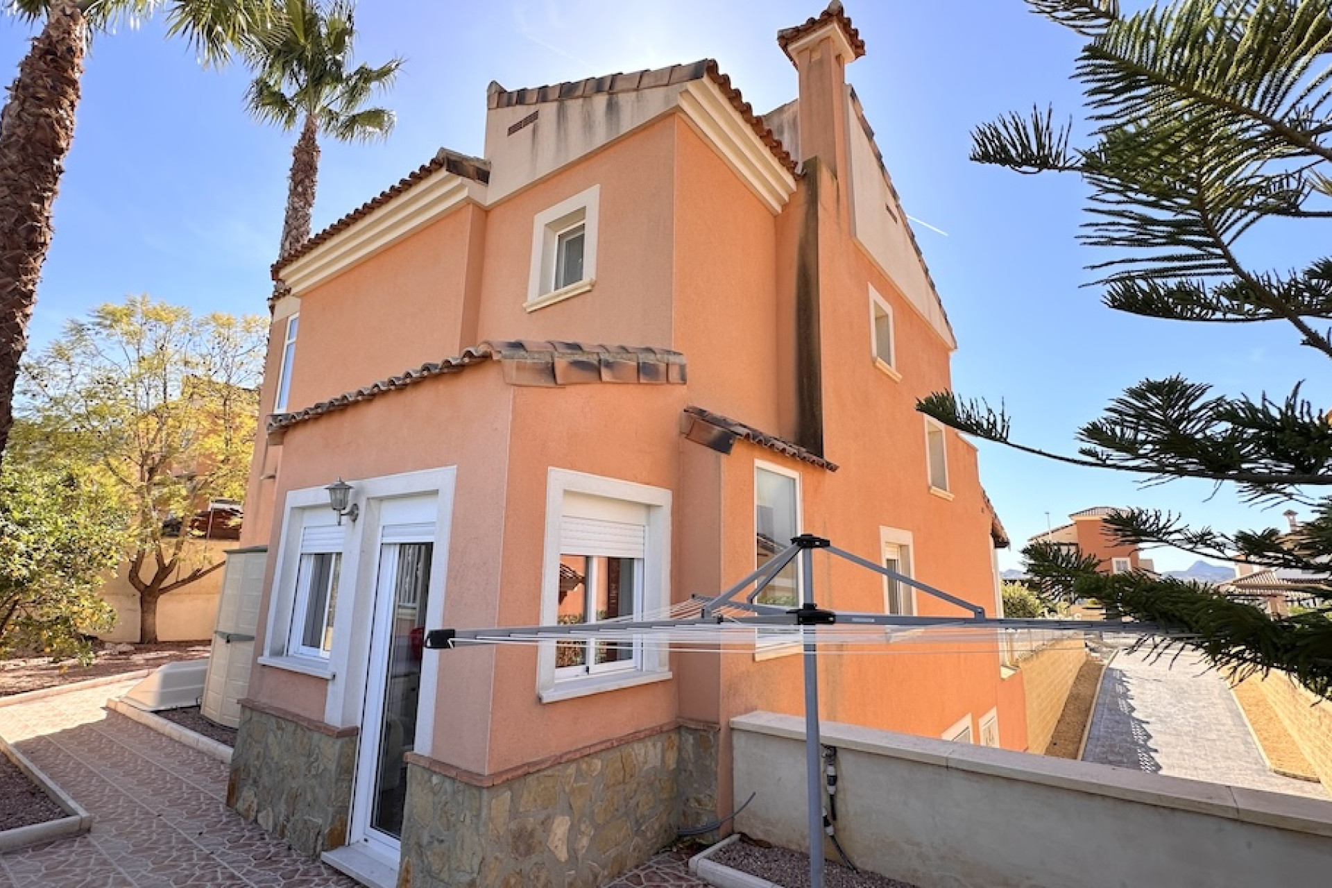 Resale - Villa -
Hondón de las Nieves - HONDON DE LAS NIEVES