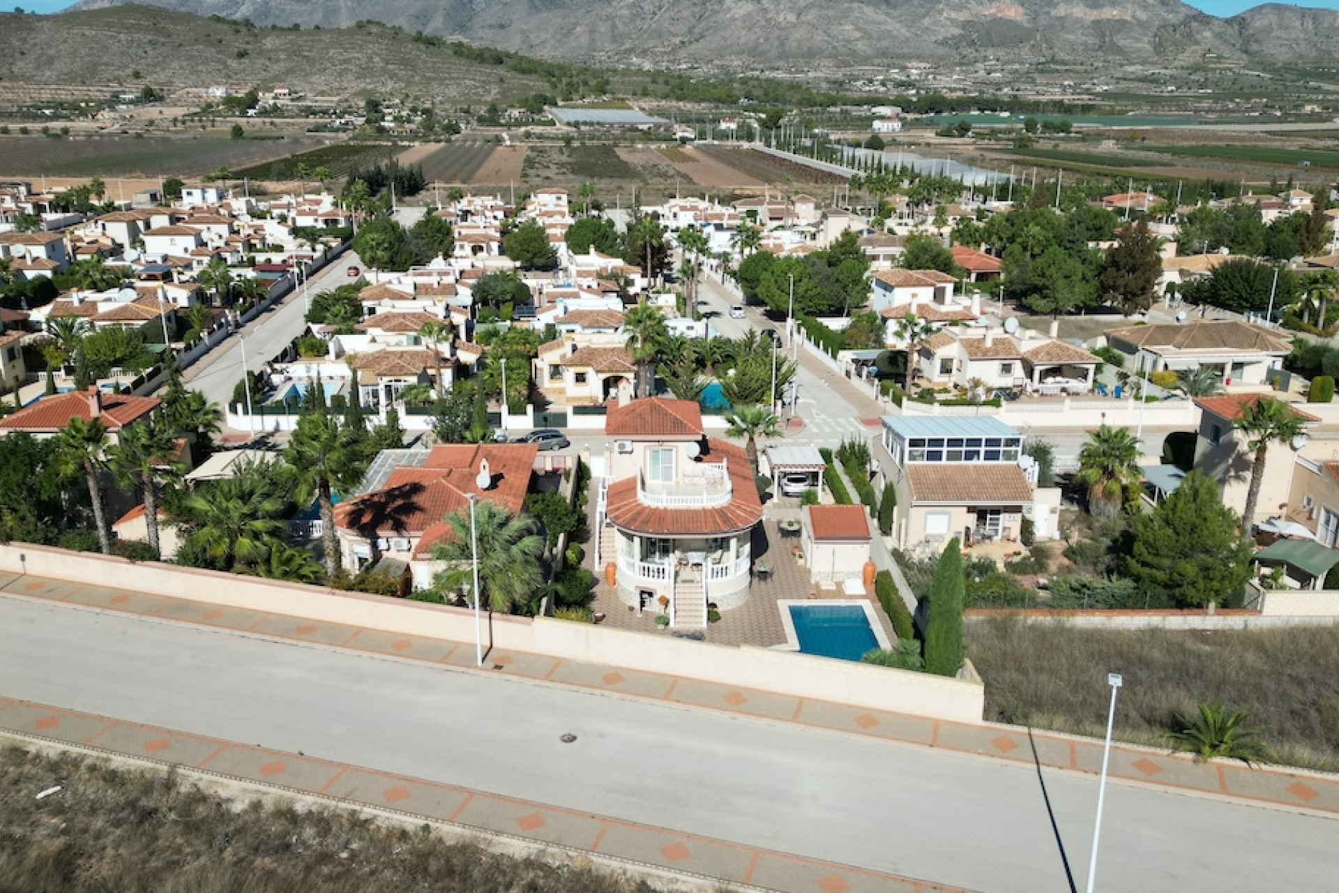 Resale - Villa -
Hondón de las Nieves - HONDON DE LAS NIEVES